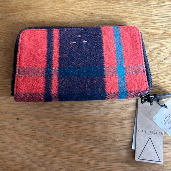 KELSI DAGGER BROOKLYN - Northside 
large plaid wallet - Picture 3 of 7